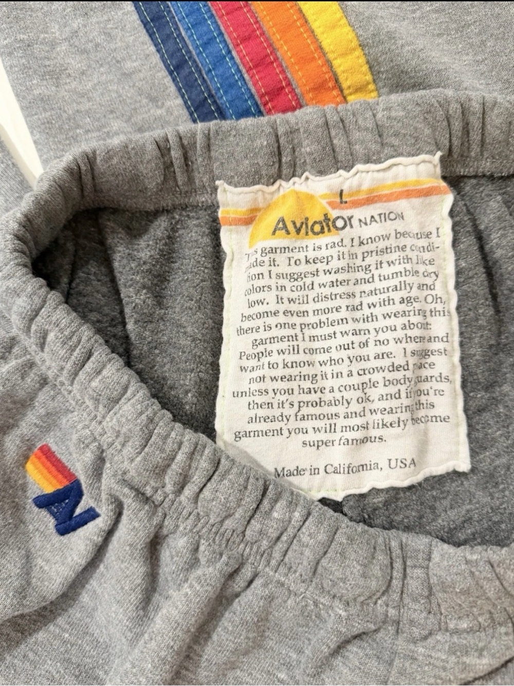 Aviator Nation 5 Stripe Rainbow
Sweat Set Gray Hoodie S Joggers L
Made in USA - Picture 5 of 9